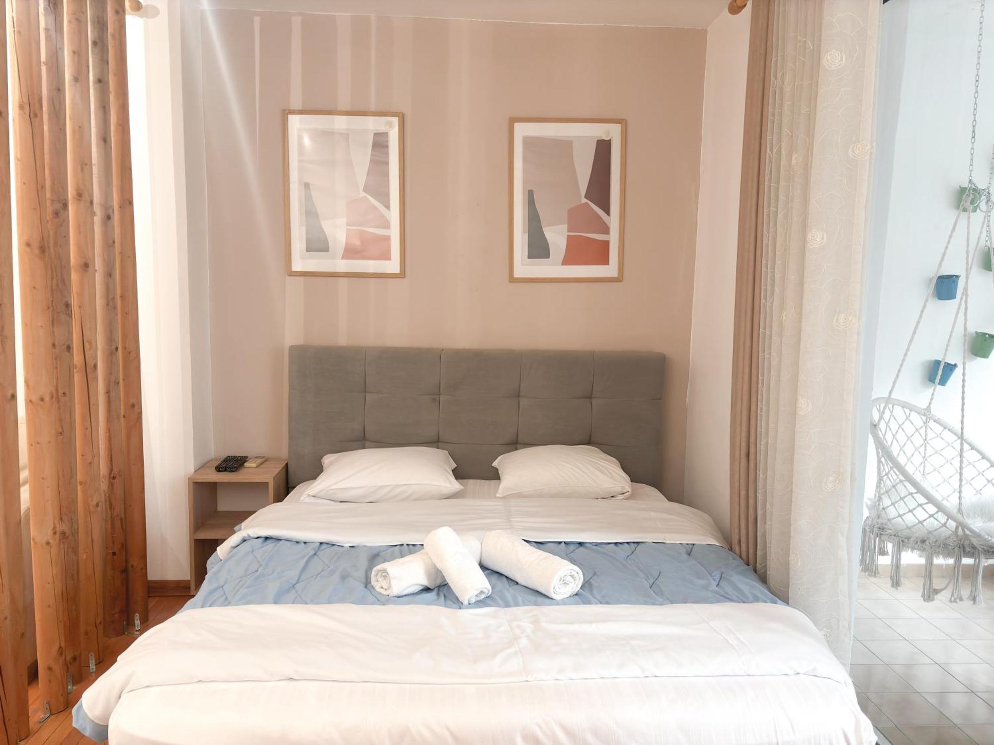 Budget Retreat Tirana & Studios Екстериор снимка