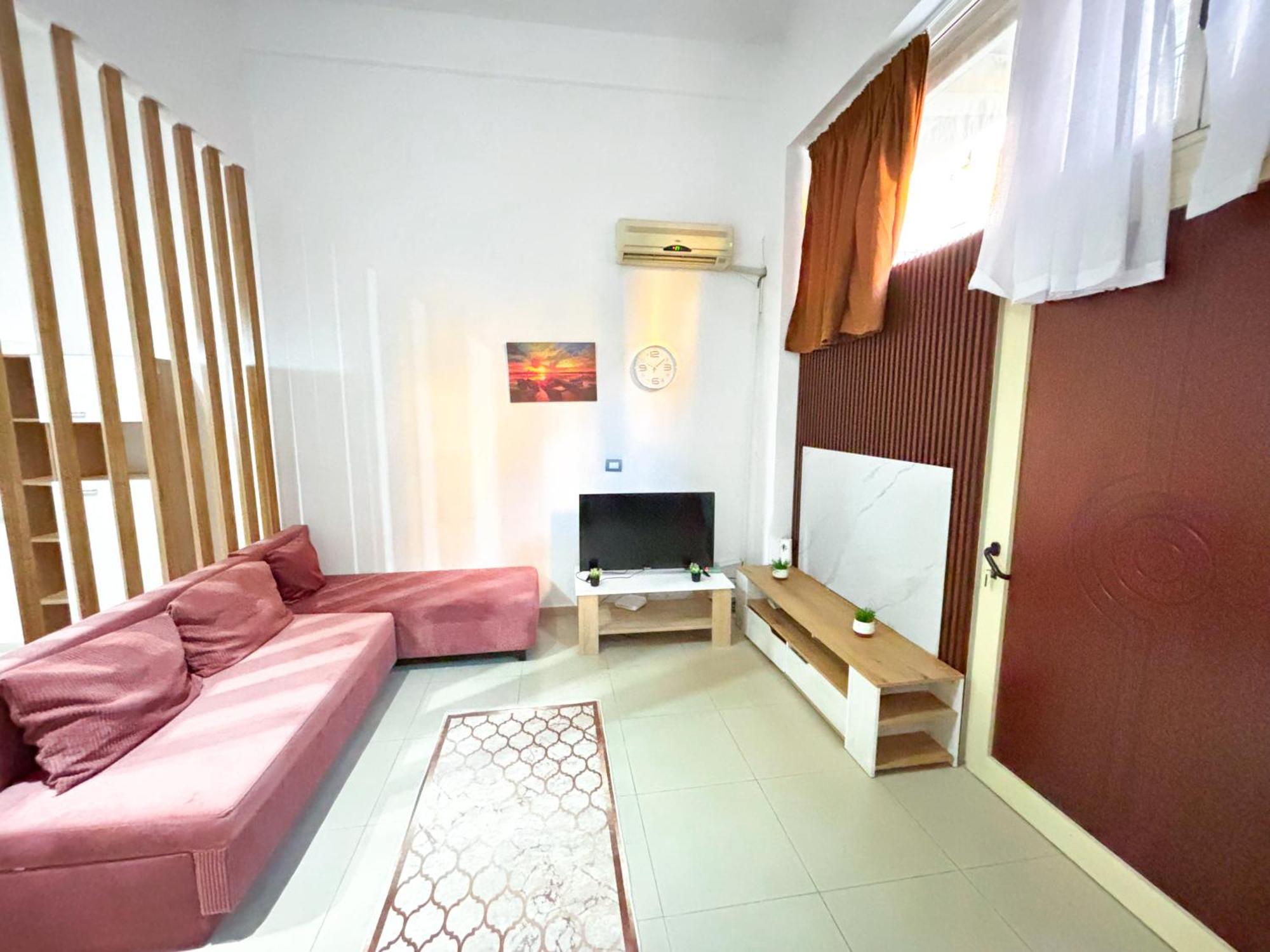Budget Retreat Tirana & Studios Екстериор снимка