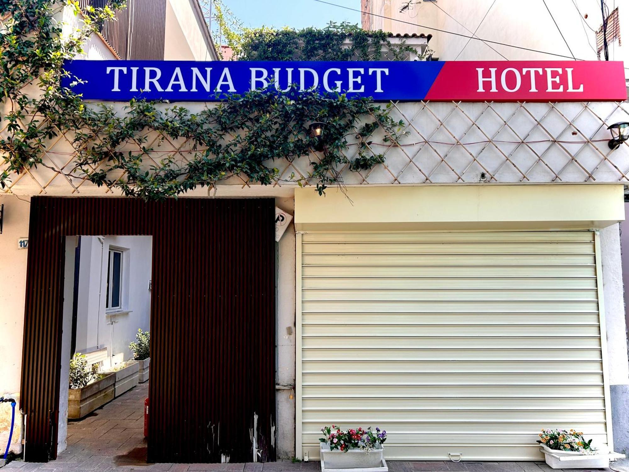 Budget Retreat Tirana & Studios Екстериор снимка