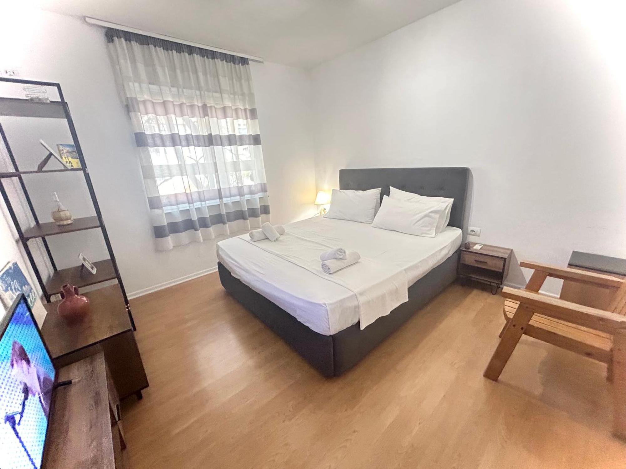 Budget Retreat Tirana & Studios Екстериор снимка