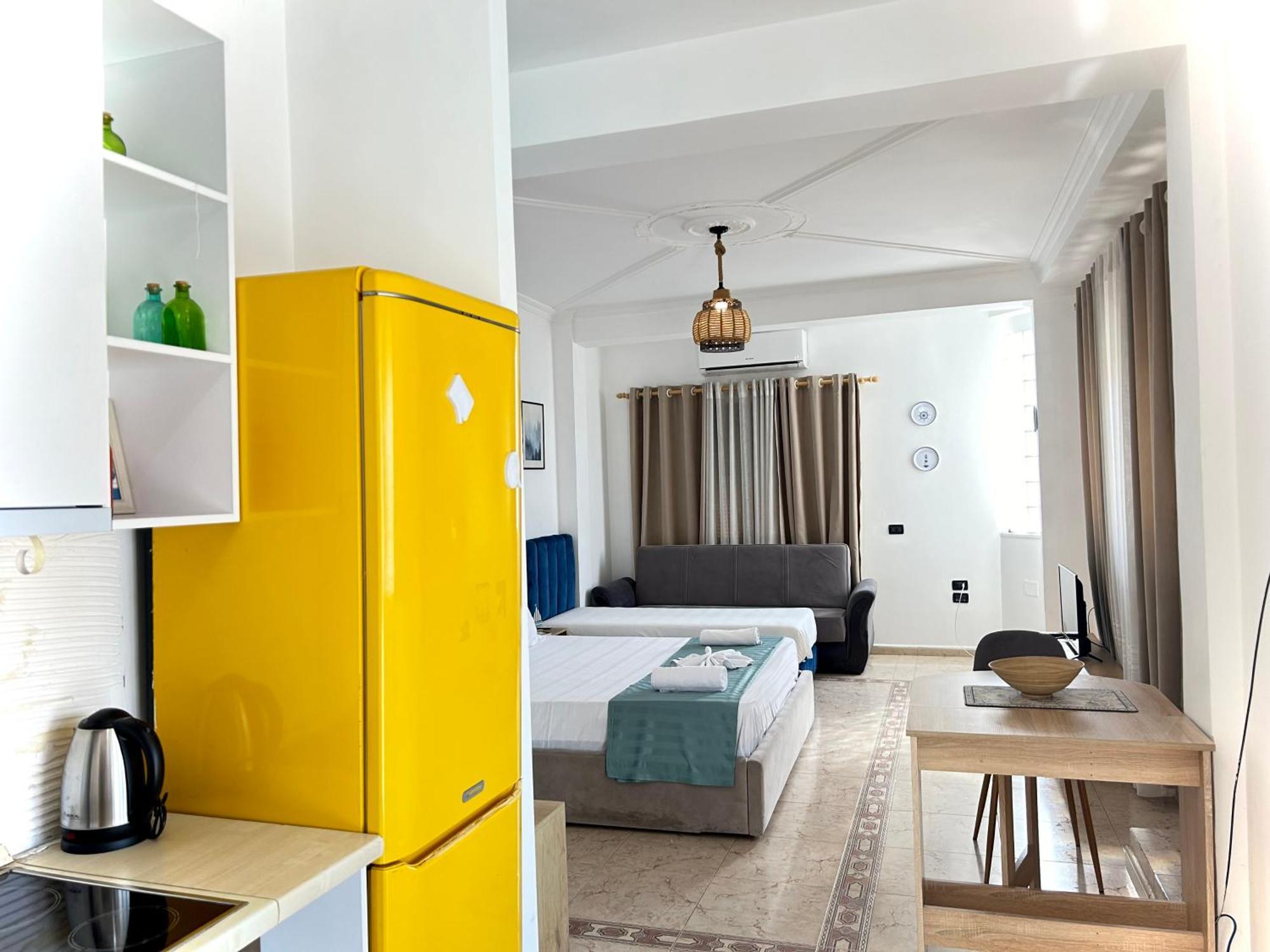 Budget Retreat Tirana & Studios Екстериор снимка